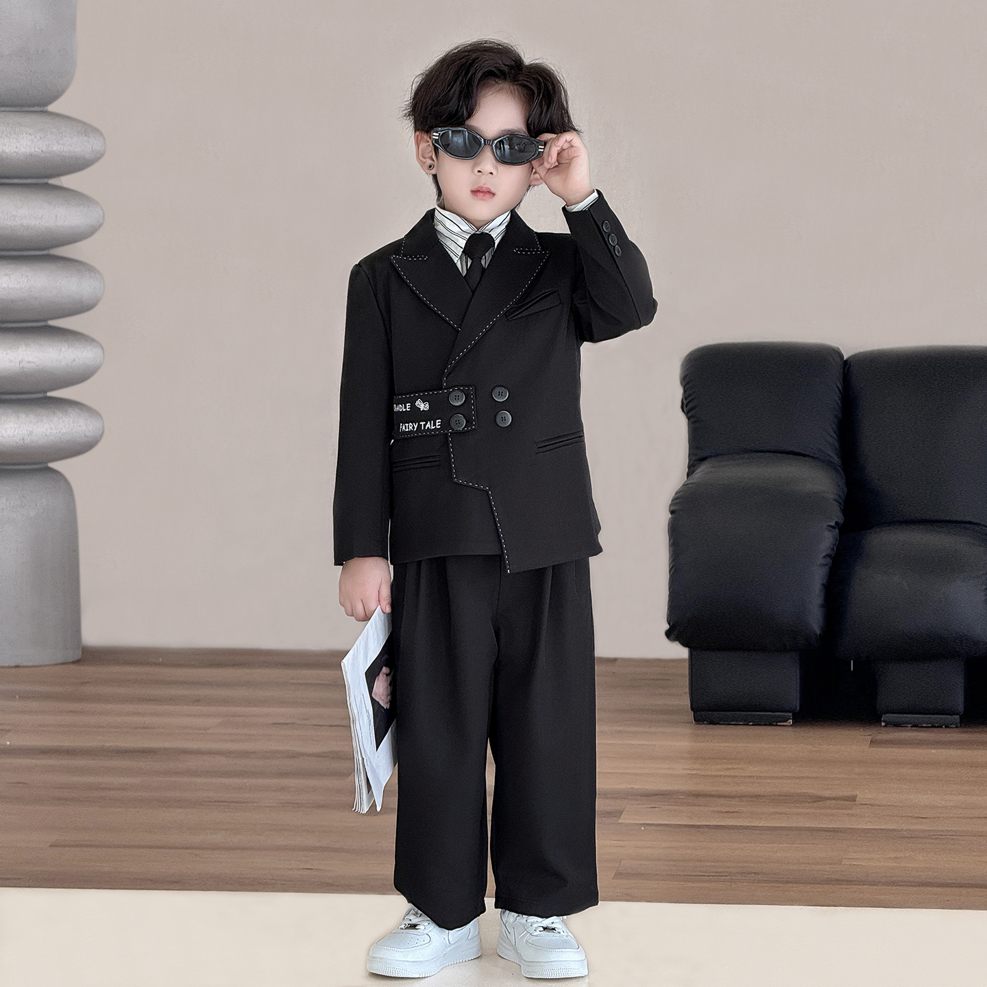 男童礼服2025新款秋季儿童生日宴西服花童西装男孩主持人演出服装