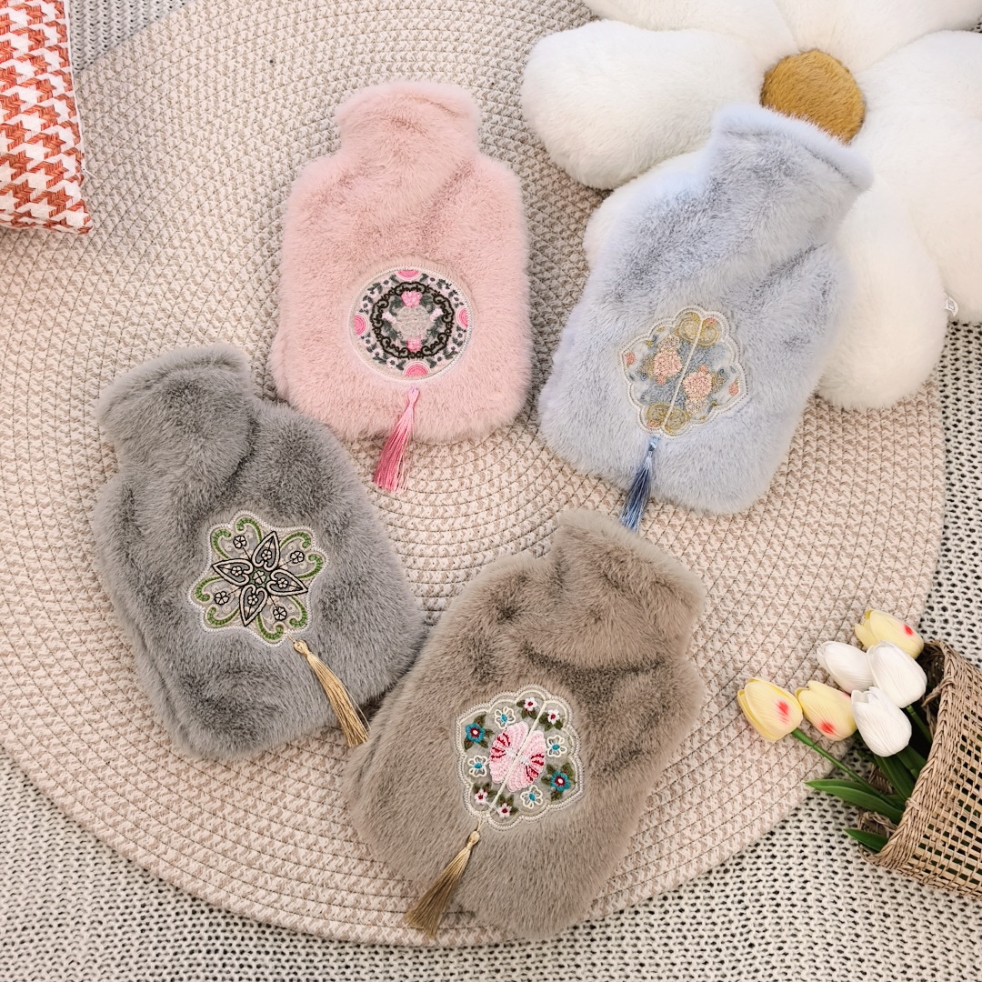 冬季国风暖水袋注水热水袋女学生便携加厚毛绒高颜值新款暖手宝