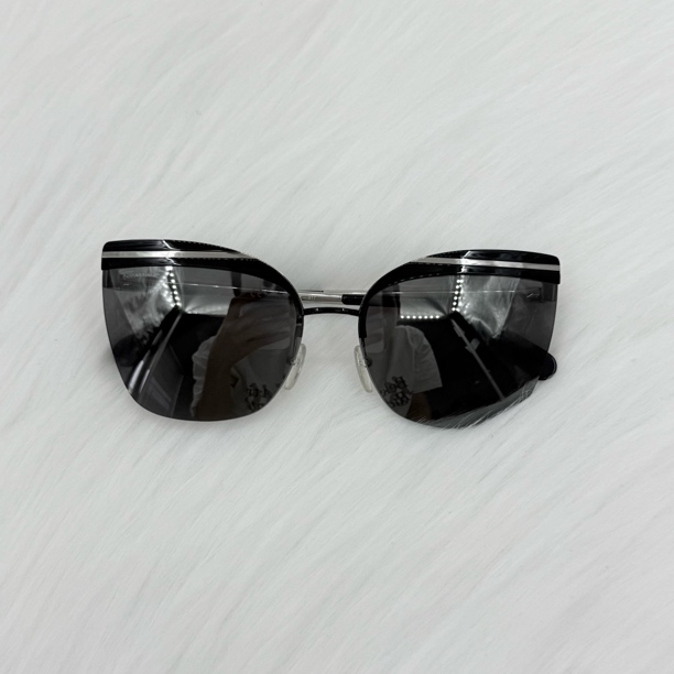 99新 FERRAGAMO/菲拉格慕 飞行框黑银配色墨镜 公价4k dj066