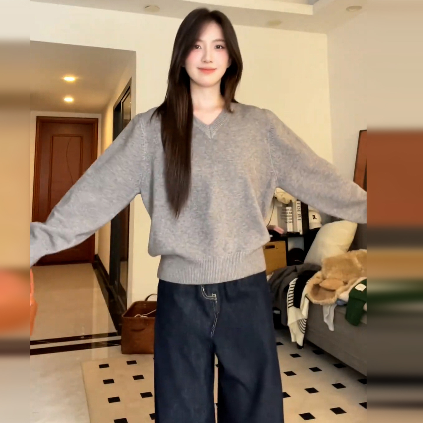 灰色v领毛衣小众炸街高级感女装秋冬2025新款宽松内搭打底衫上衣