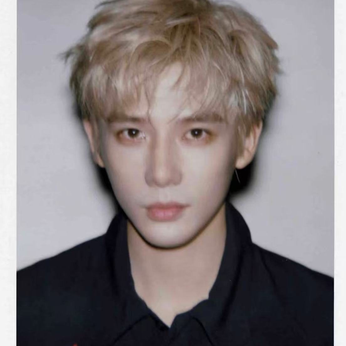 王安宇周边撕拉片小红书同款三寸拍立得LOMO高颜值明星收藏礼物