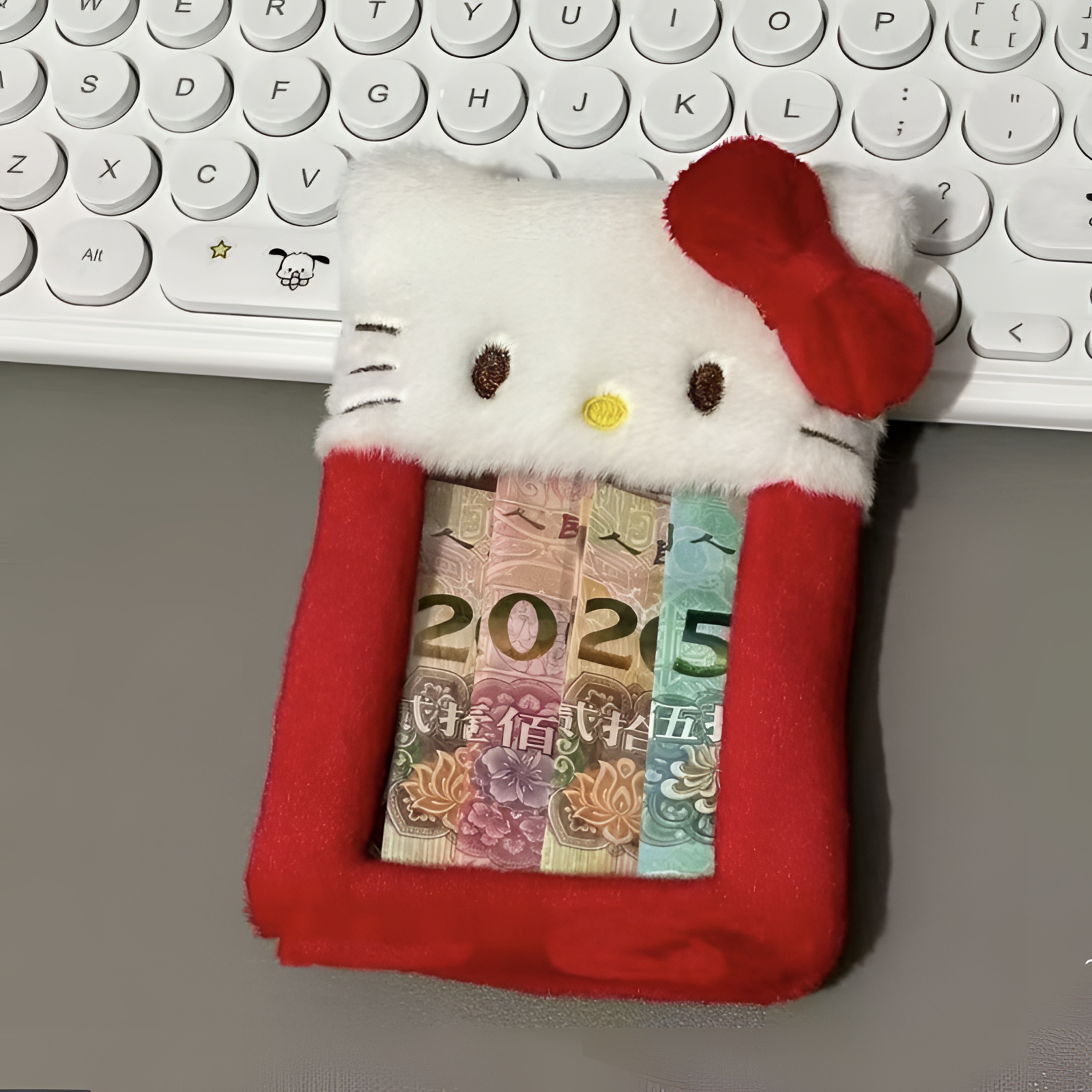 【1·2包邮】kt猫卡套2026 hellokitty 红包袋收纳毛绒卡套新年礼物