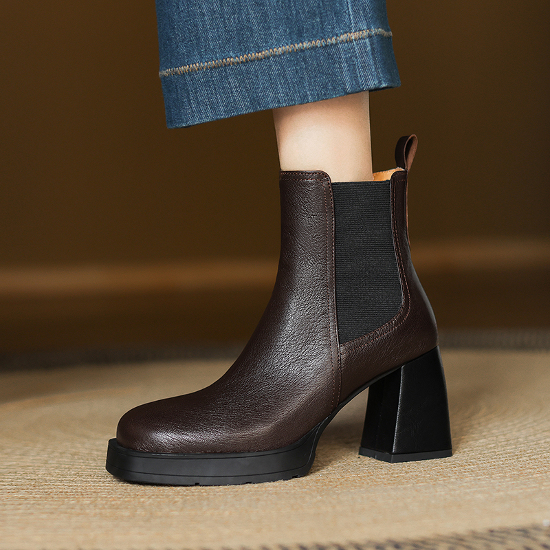 7cm厚底粗跟女靴黑色圆头防水台高跟短靴英伦风复古切尔西靴秋冬