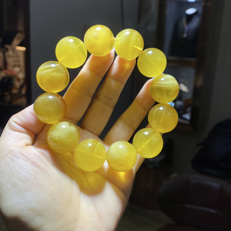 精品柠檬黄一块料子做的，注定了此身是孤品。重52.5克，