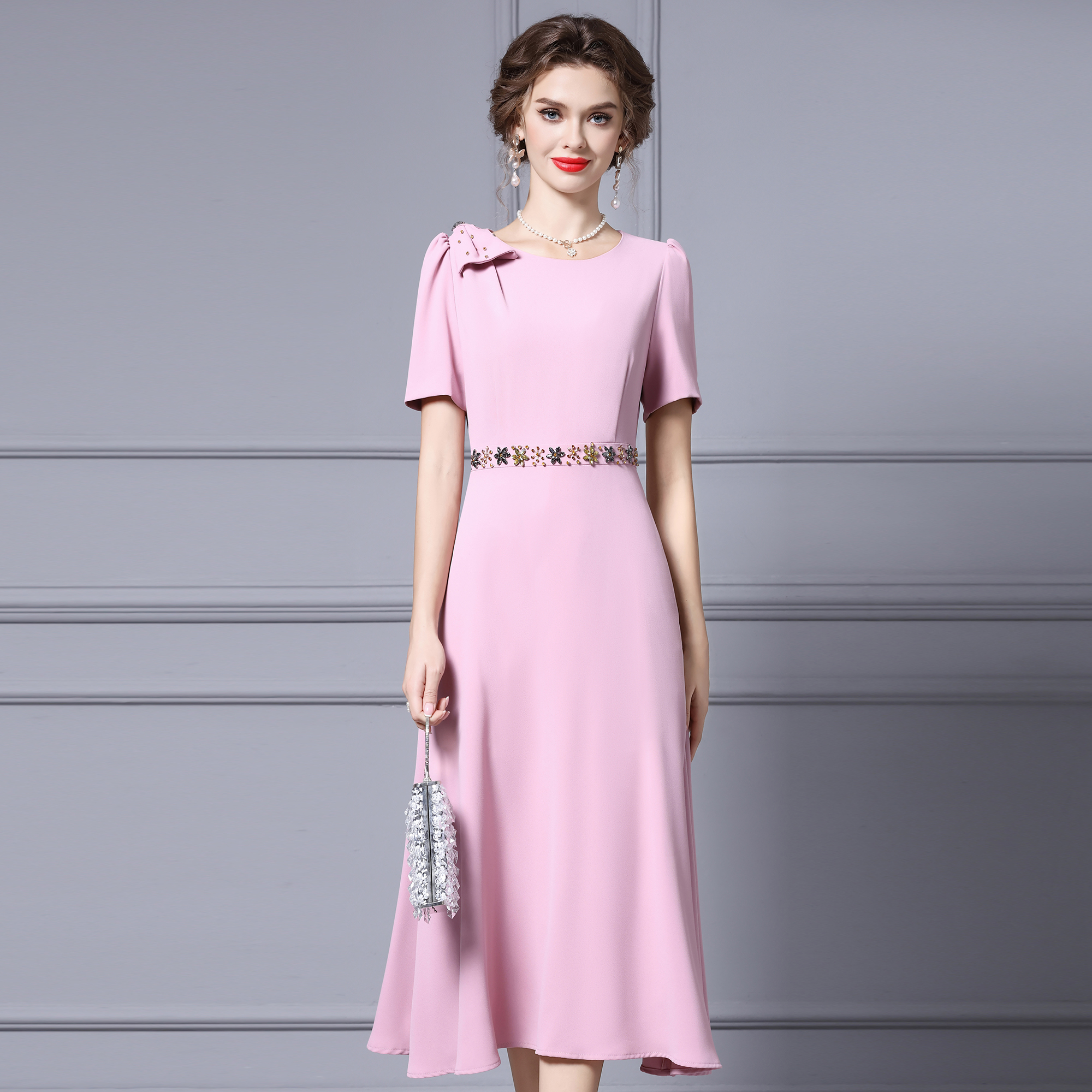 枝荔巨好看的夏日连衣裙女2025新款温柔风蝴蝶结长款收腰A字裙子