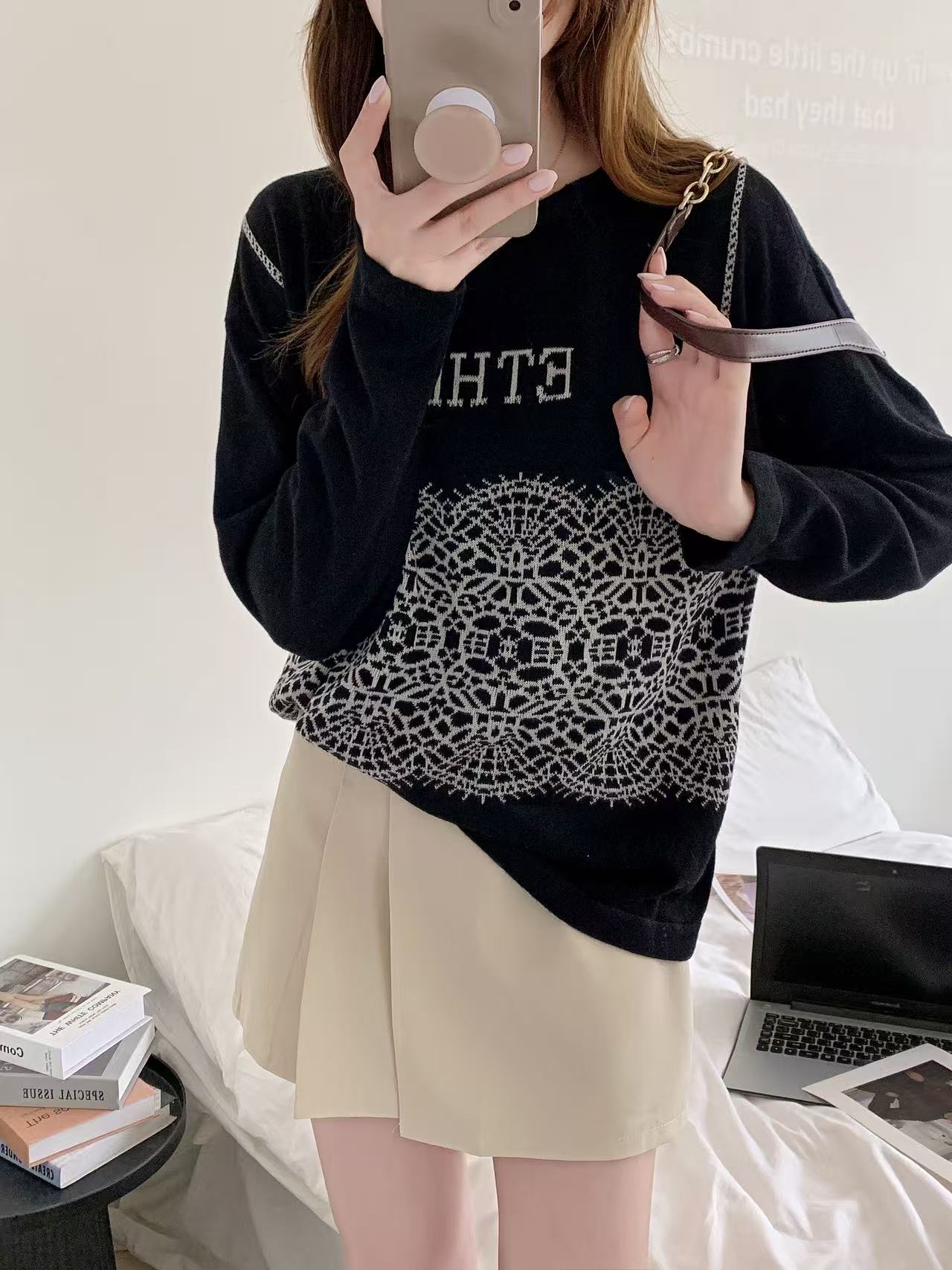 张金家百搭气质减龄女人味秋款上衣字母蕾丝羊毛衫JJ97