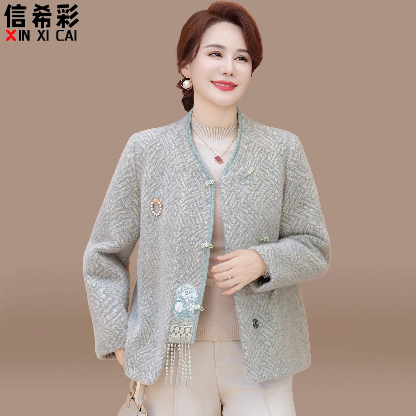 新中式妈妈秋装毛呢外套贵夫人品牌上衣新款中老年春秋大衣女