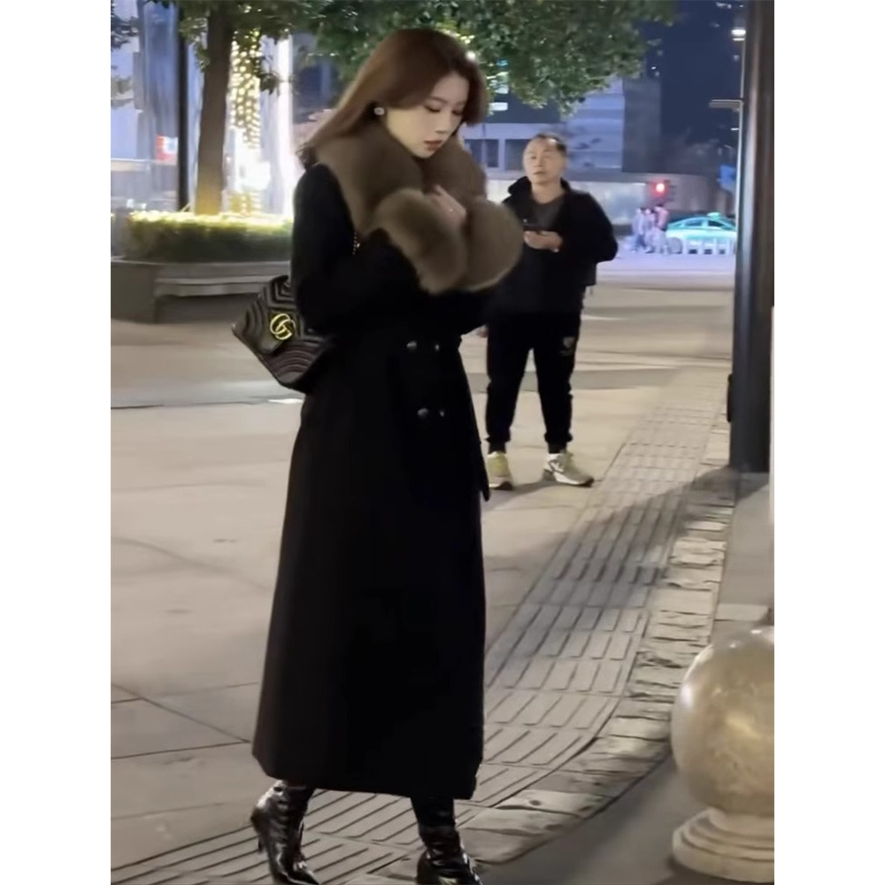 2025年秋冬爆款新款高级感显瘦长款系带大毛领气质女毛呢大衣外套