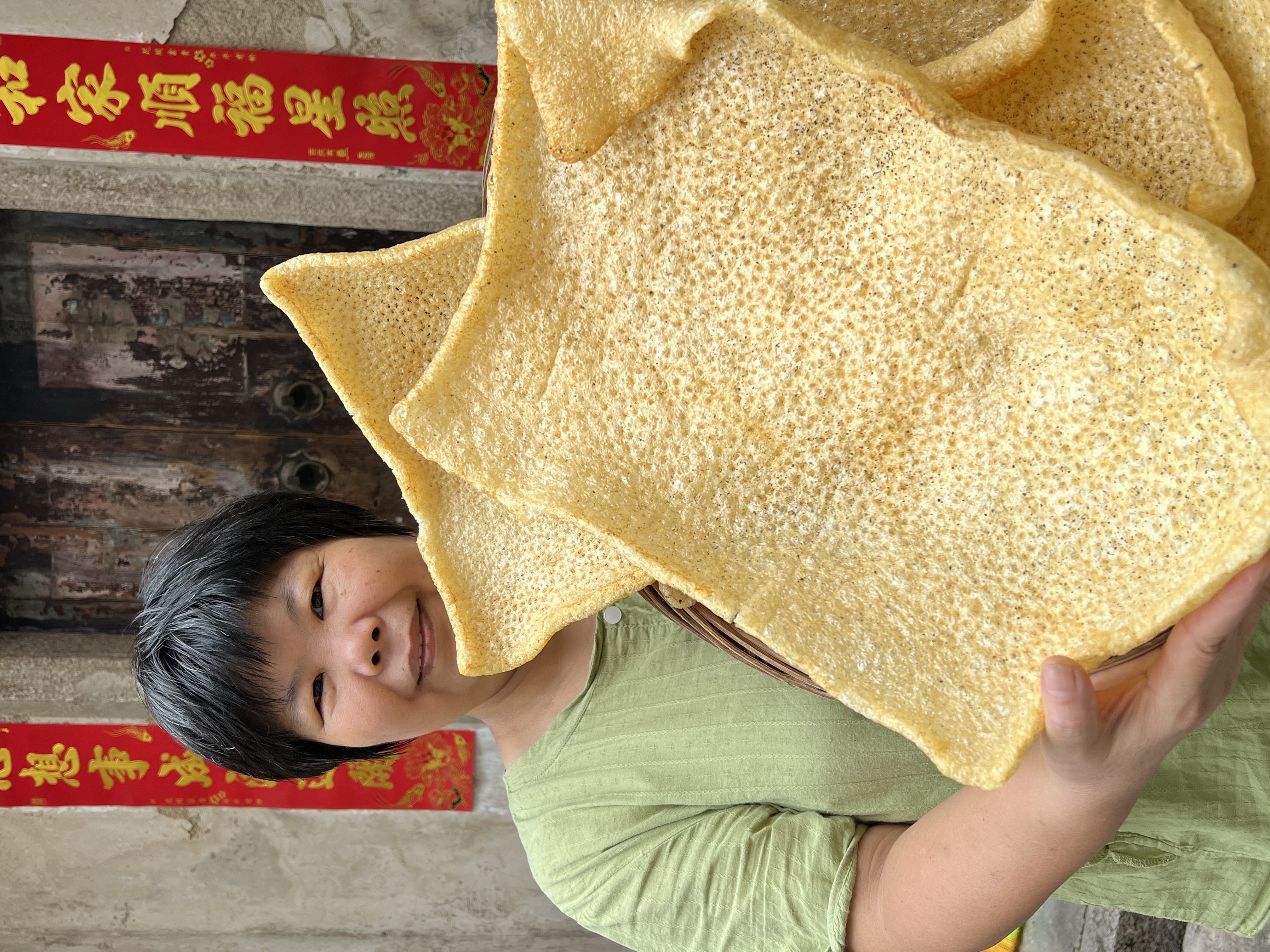 潮汕特产沙爆猪肉皮非油炸猪皮肚盐炒浮皮沙暴散装手工金黄炒制