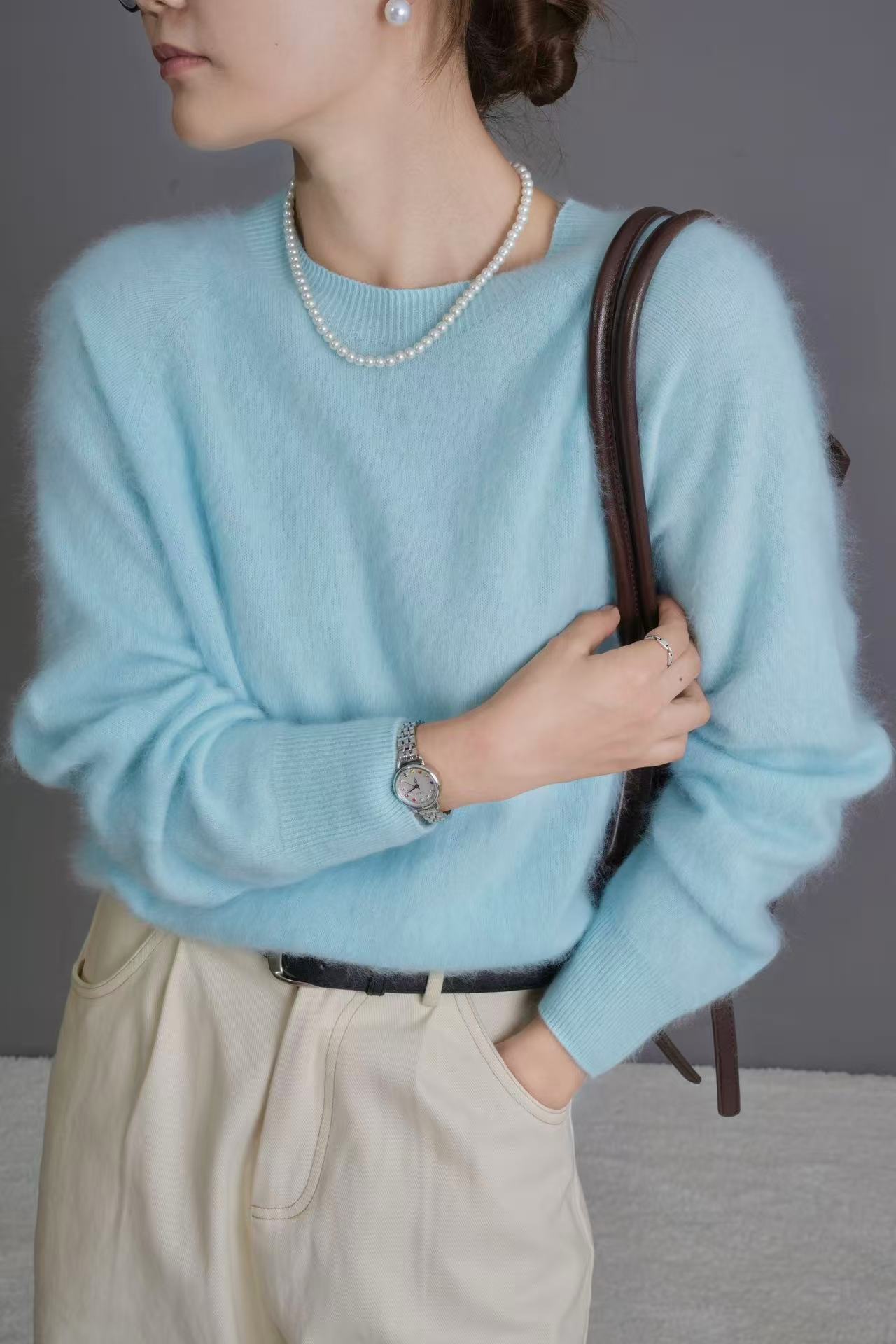 秋冬新款2025一线成衣拉毛100%纯羊毛衫女针织打底衫宽松羊绒毛衣