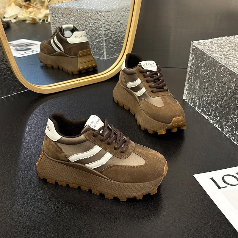 美拉德女运动鞋春季韩国风格复古平台厚底增高阿甘女鞋