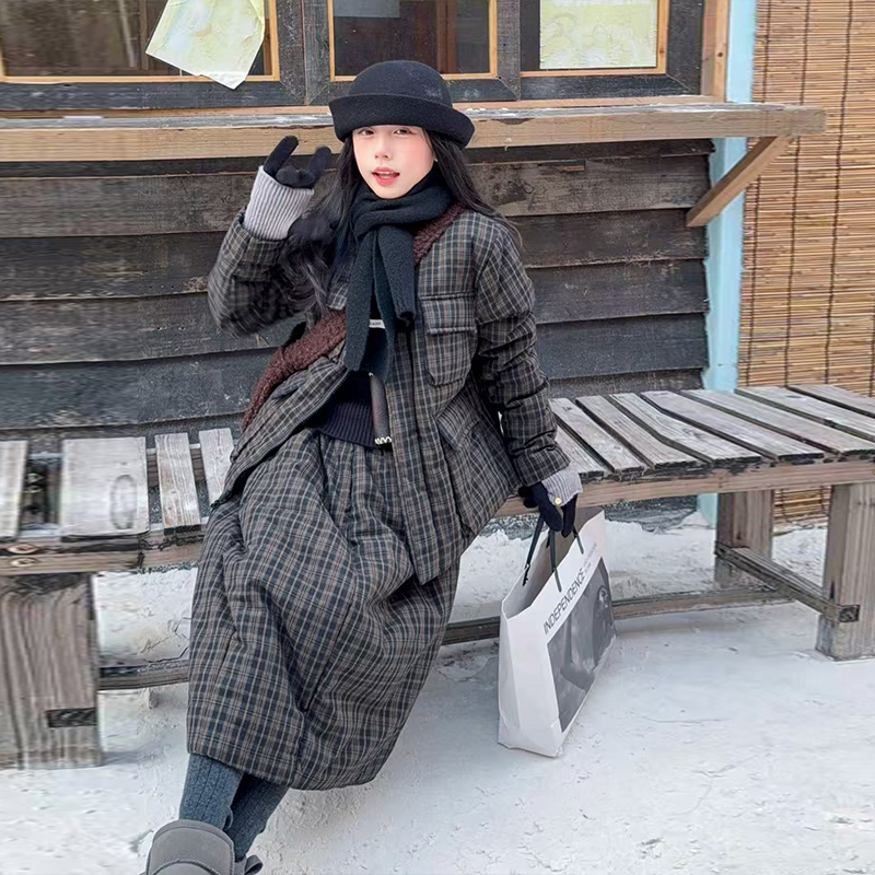 咖色毛呢格纹半身裙女童2025秋冬新款加厚花苞裙子棉服保暖两件套