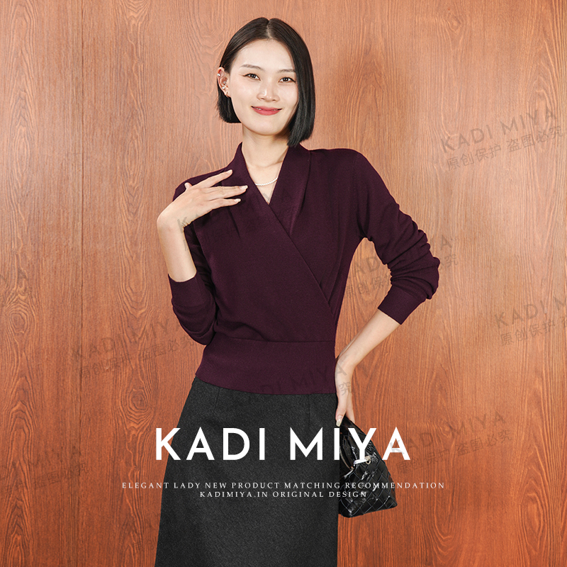 百搭时尚气质法式交叉领设计软糯针织套头毛衫长袖上衣秋KADIMIYA