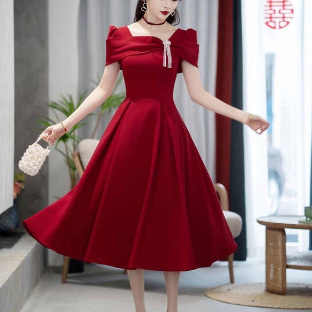 红色连衣裙高级感小个子结婚敬酒服新娘订婚裙回门裙子平时可穿夏