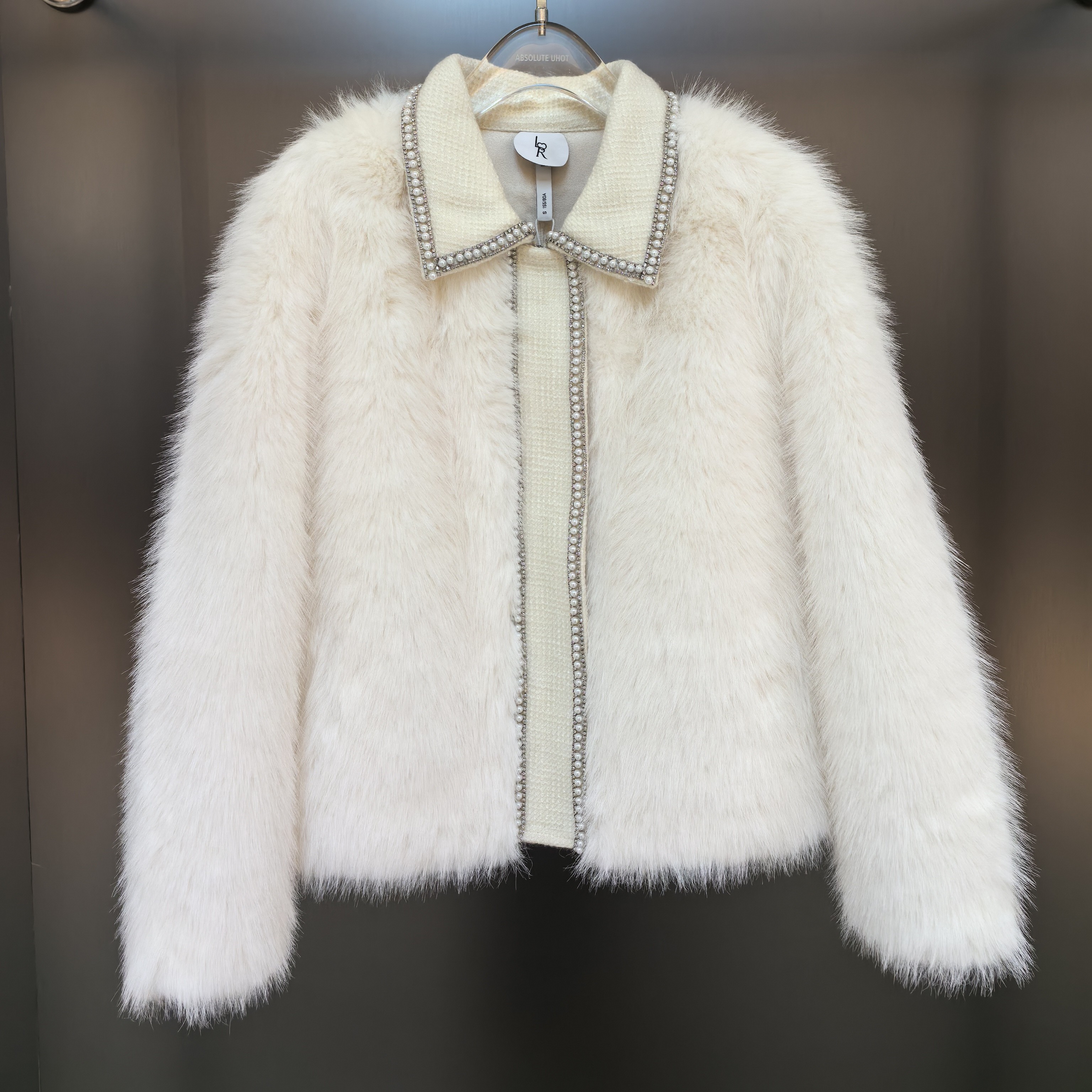 LAMERRY朗美睿2025冬季新款白色环保毛短袜套休闲宽松翻领外套