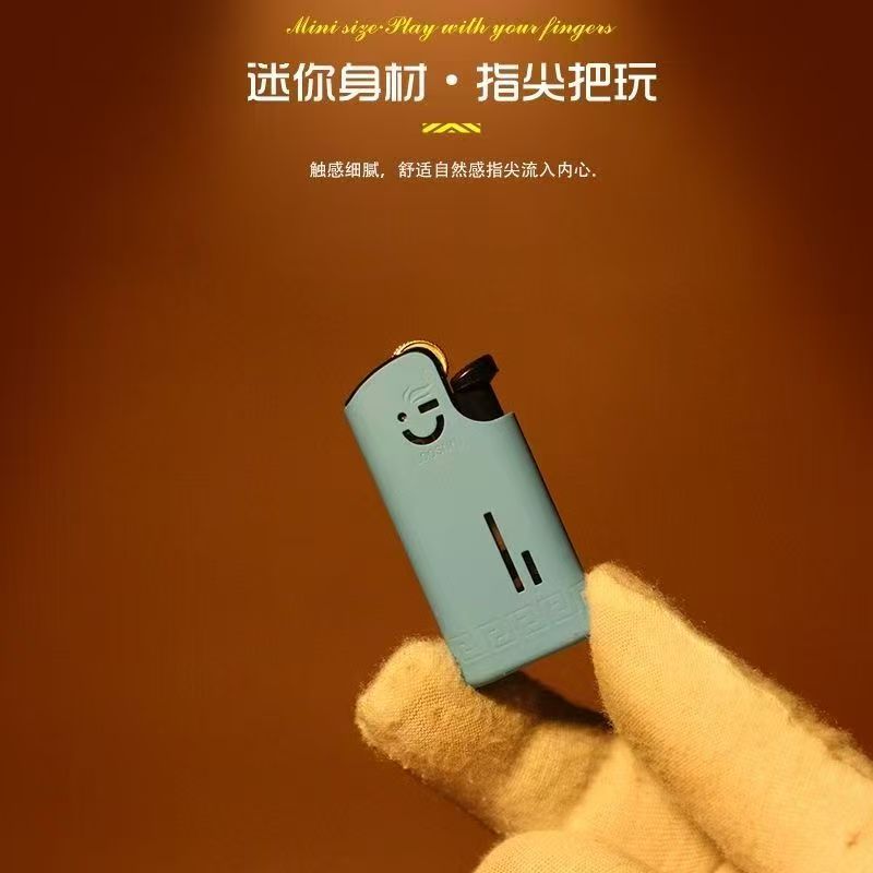 个性拇指迷你莫兰迪金属套砂轮25新款批发零售家用耐用创意打火机