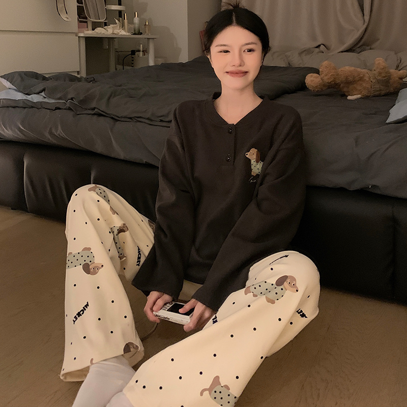2025年新款长袖女士睡衣卡通春秋冬季德绒大码家居服套装可外穿