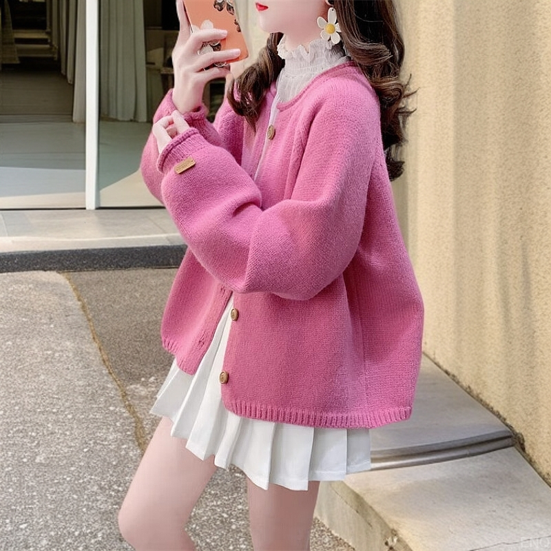 小香风别致小木扣针织开衫女春秋2025新款宽松小个子软糯毛衣外套