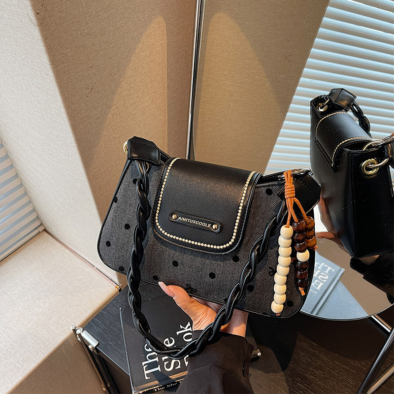 艾米兔女包2025新款绑带腋下包斜挎波点纯色蝴蝶结印花质感单肩包