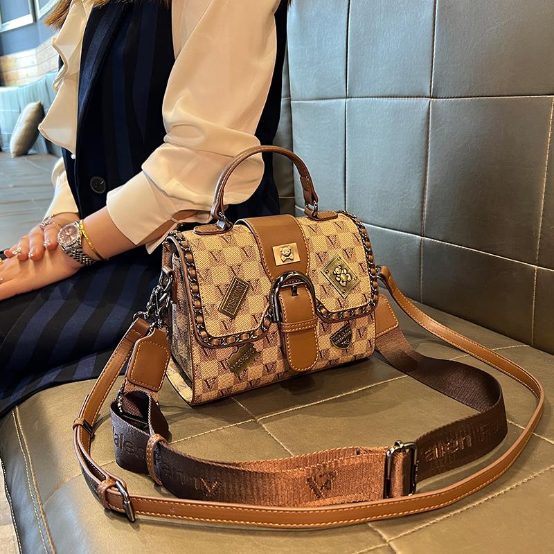 香港品牌2025年新款轻奢时尚百搭手提包女休闲单肩包斜挎包小方包