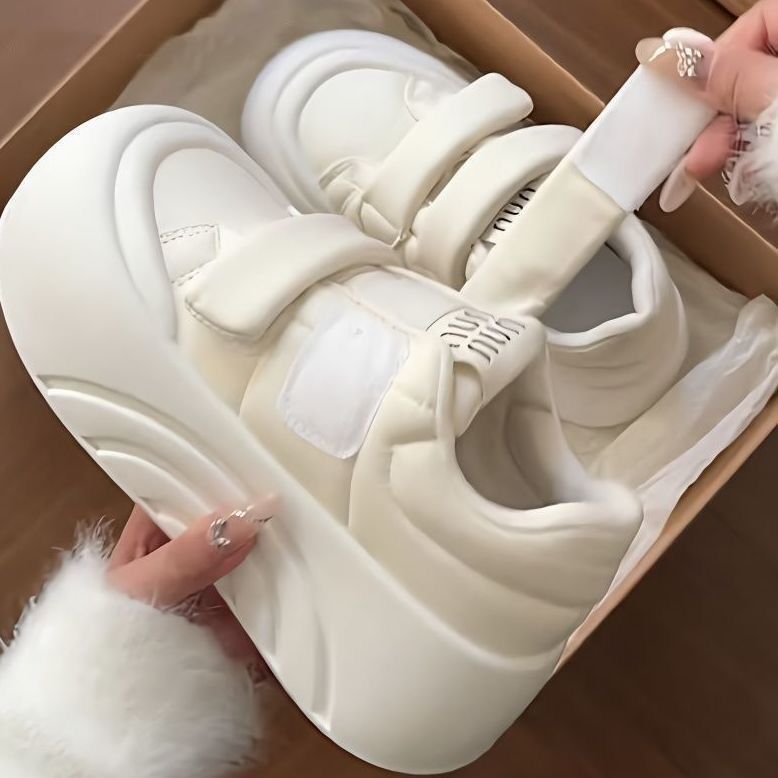 赵露思同款白色增高6厘米运动鞋女厚底小白鞋丑萌板鞋圆头面包鞋