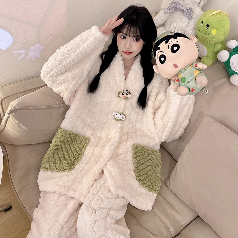 蜡笔小新珊瑚绒睡衣女新款秋冬季加绒加厚保暖2025新款家居服套装