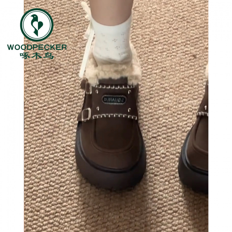 啄木鸟棕色加绒乐福鞋女2025冬季新款勃肯雪地靴厚底保暖加厚棉鞋