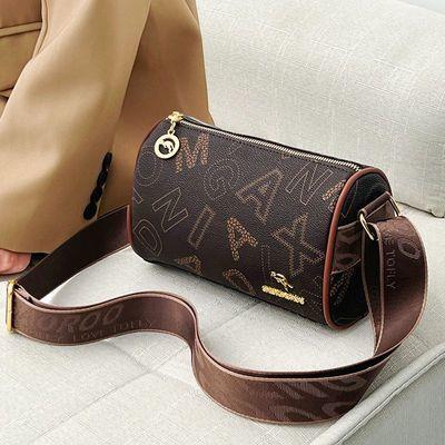 范哲萨高级感包包女新款百搭洋气小众枕头包时尚波士顿包单肩女款