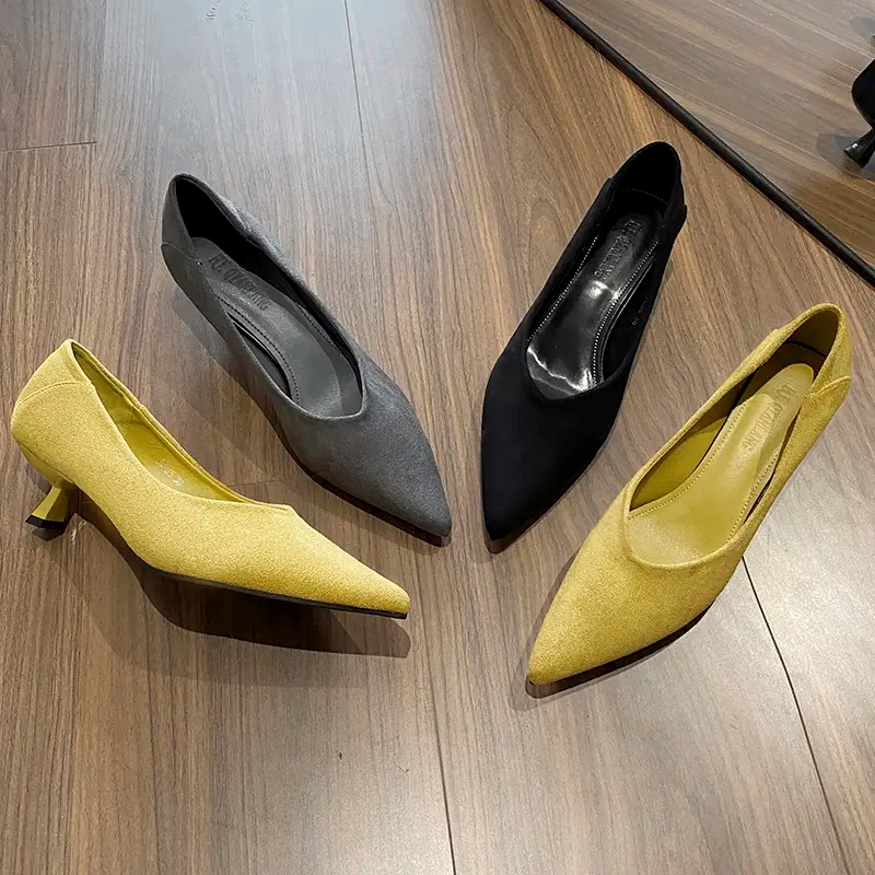 单鞋女2025春秋季新款百搭通勤中跟浅口小跟鞋法式尖头细跟低跟鞋