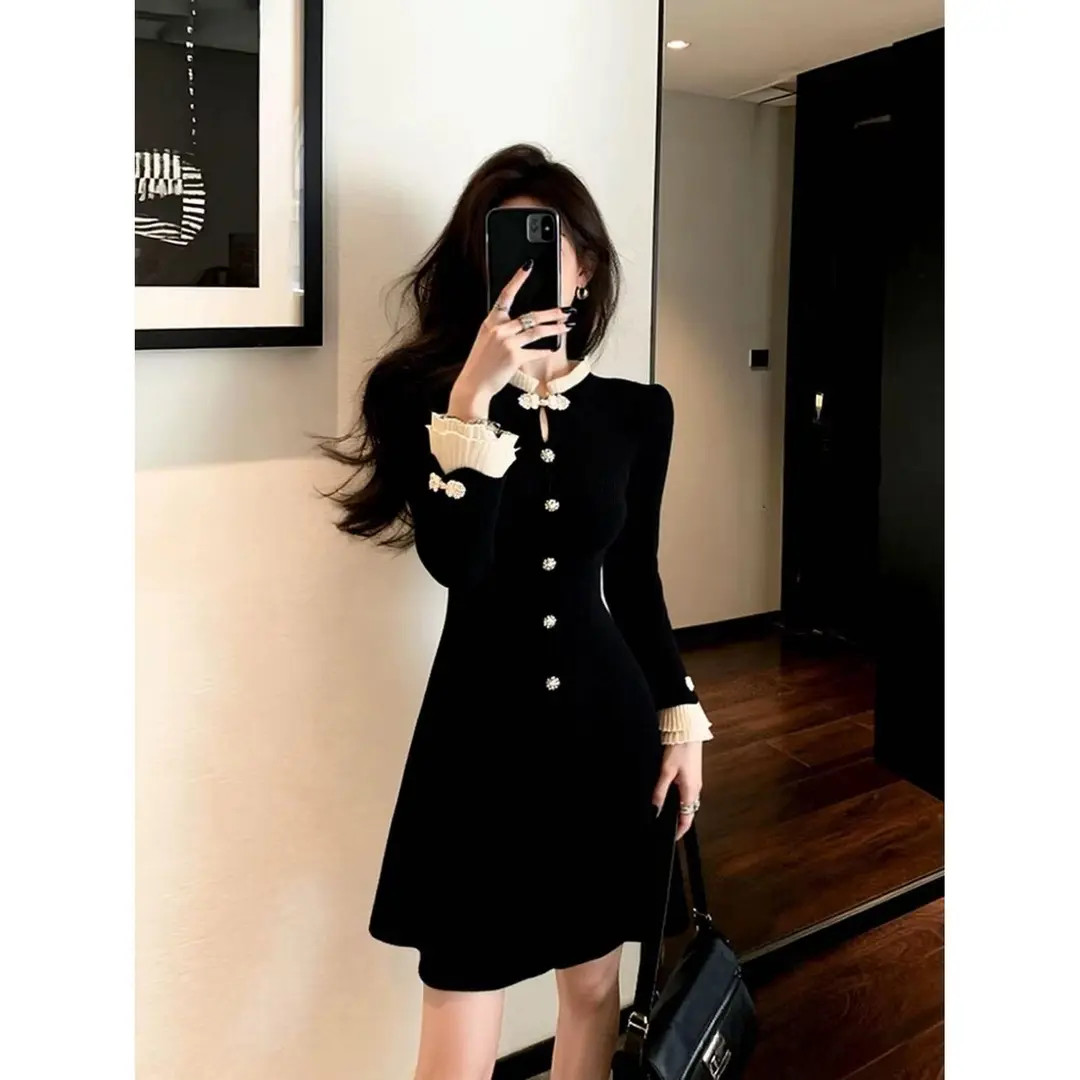 Z261气质富家千金风盘扣收腰修身拼接喇叭袖甜美减龄女连衣裙