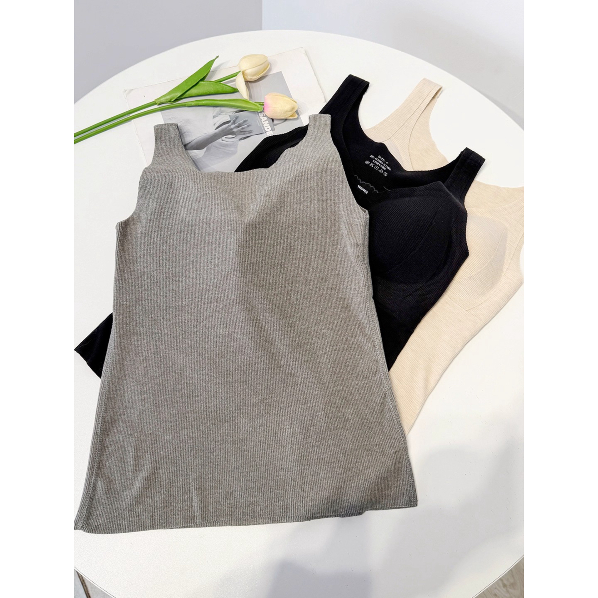 黑色吊带背心女内搭2025新款秋冬带胸垫磨毛无袖外穿打底百搭上衣