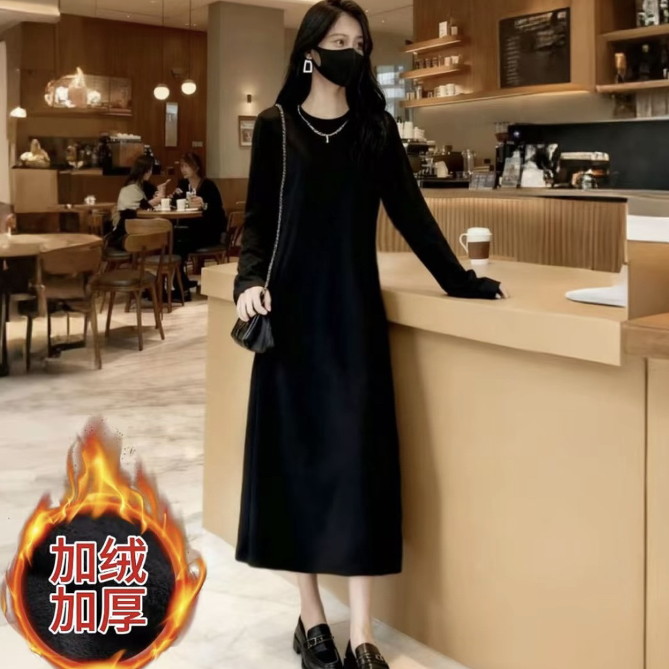 (现货+运费险)秋冬长袖圆领黑色连衣裙A字长裙显瘦宽松外穿打底