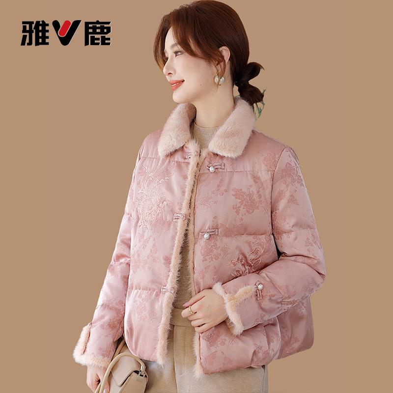 雅鹿新中式妈妈冬季时尚服2025新款国风中老年女秋冬保暖小