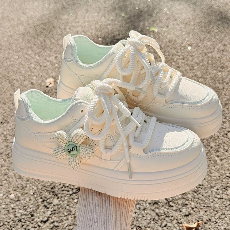 小白鞋女2025春夏新款百搭chic小众设计鞋子轻便女鞋厚底休闲板鞋