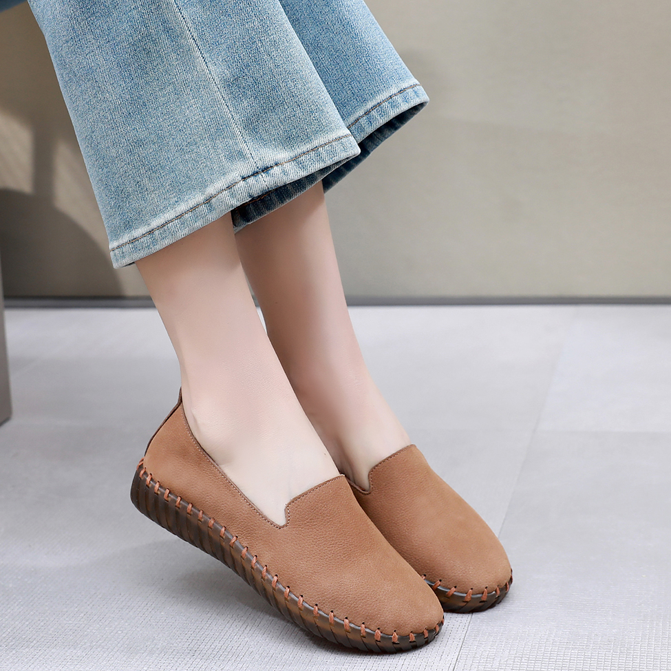 牛筋软底新款妈妈春秋脚蹬真皮女鞋中老年舒适单鞋平底皮鞋防滑