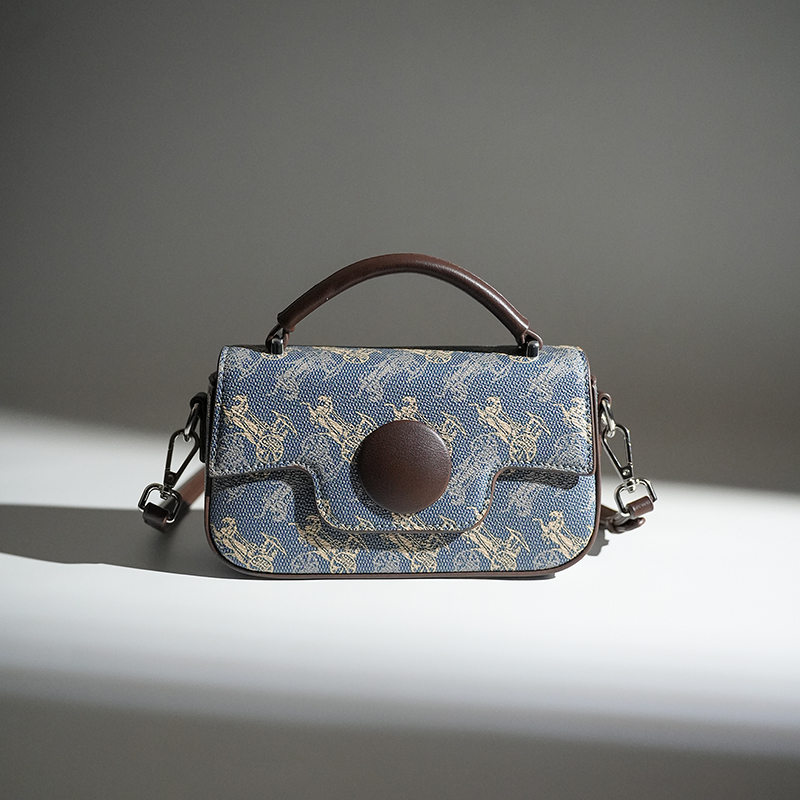 雅各邦真皮马车信封包女2025新款潮高级感轻奢小众斜挎上班小拎包