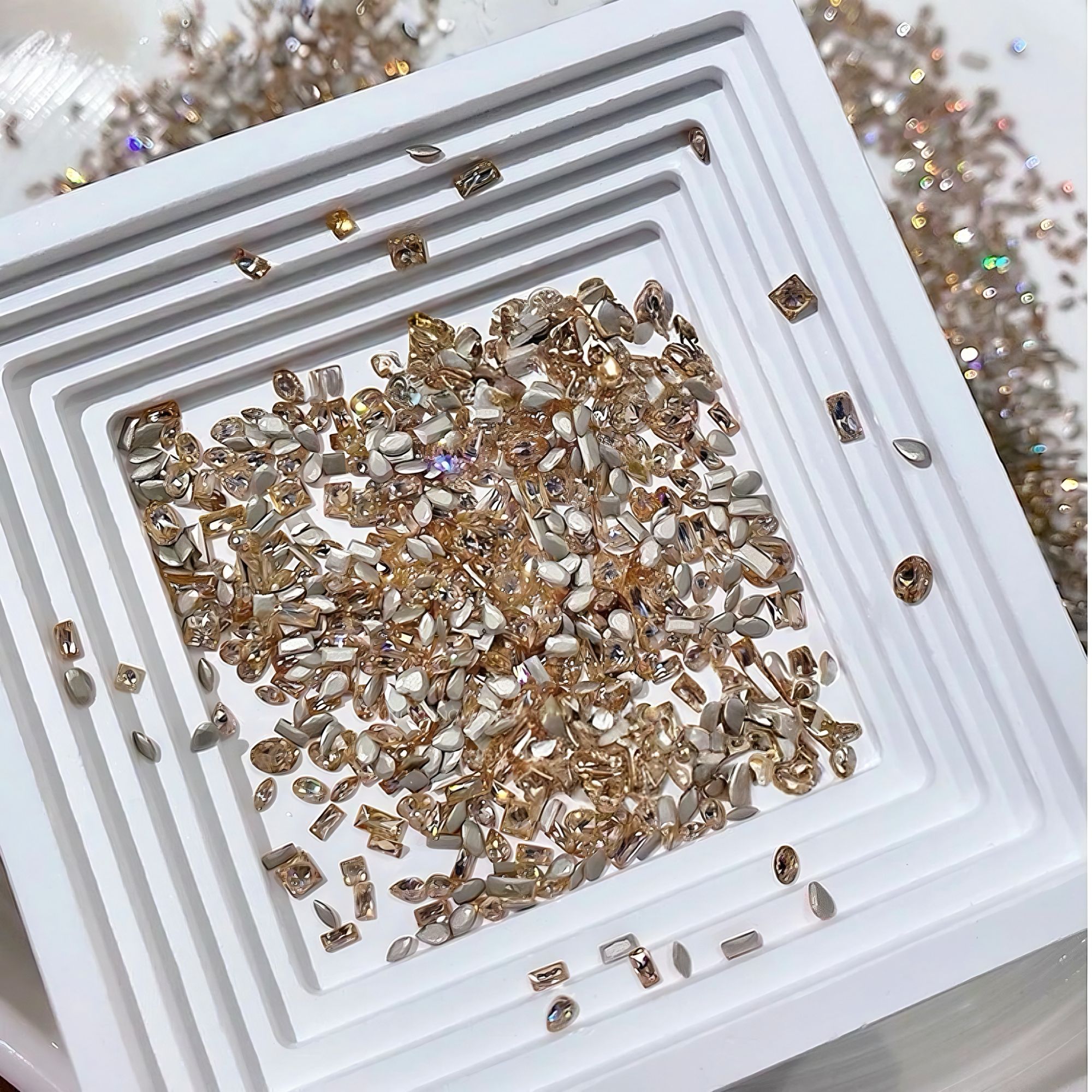 5A迷你倒边香槟色锆石美甲钻饰品平底迷你中号混装爆闪指甲配饰钻