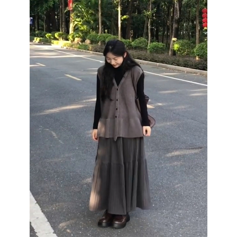 parkyeon秋冬新款半高领打底衫叠穿背心马甲上衣半身裙三件套装