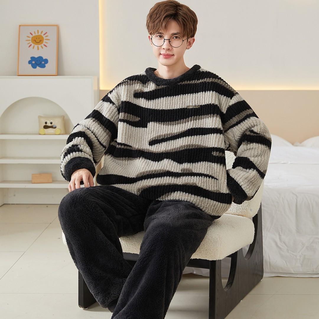 睡衣男珊瑚绒冬季加绒加厚保暖高中学生青少年中大童法兰绒家居服