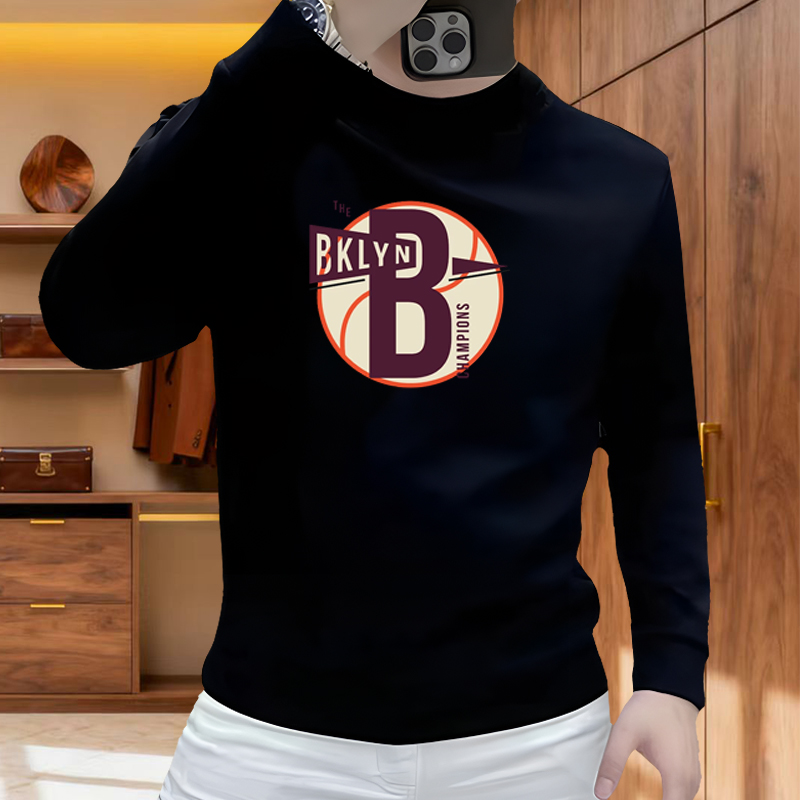 青年男士2025圆领卫衣秋冬季简约宽松长袖套头衫透气保暖上衣男装