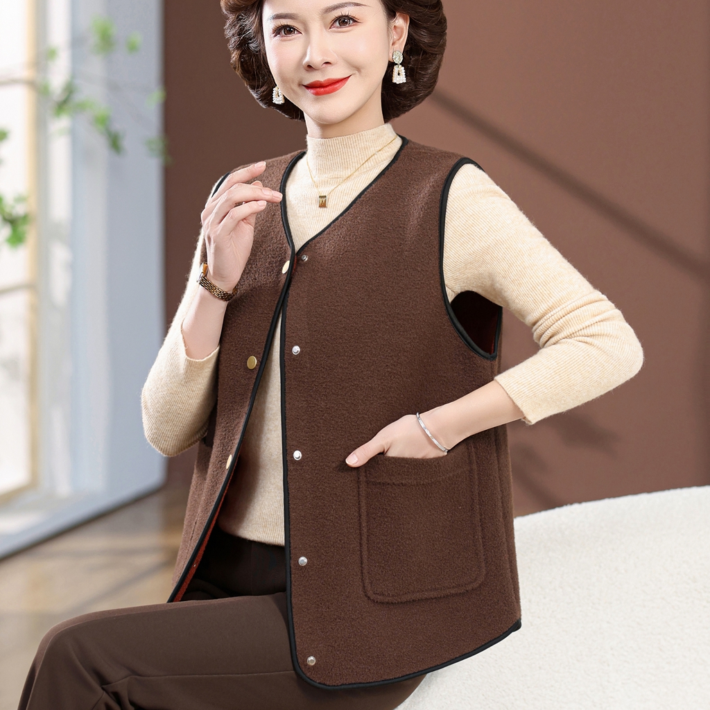 中老年人秋装针织马甲外套洋气50岁妈妈女装春秋新款时尚坎肩背心