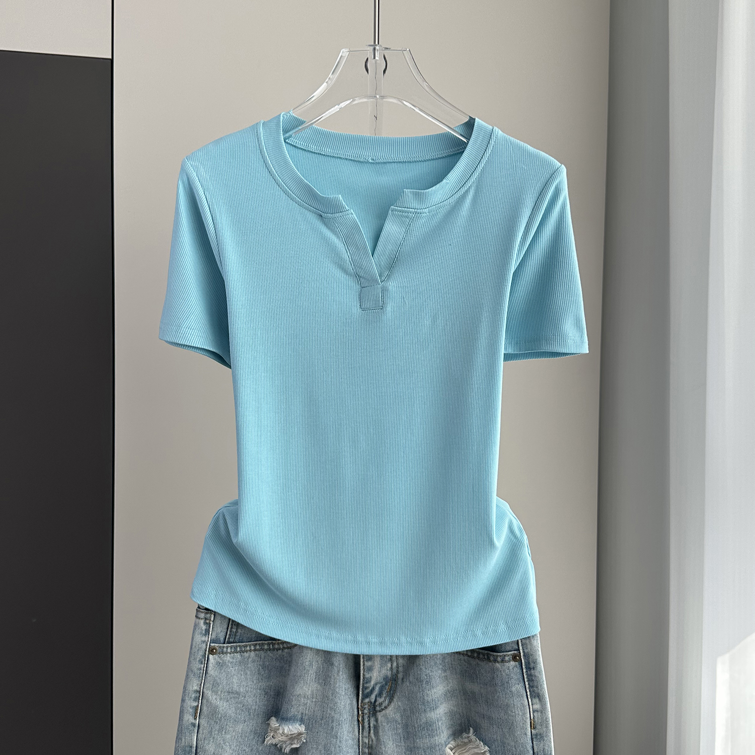 高级感v领正肩显瘦t恤女欧货夏季百搭短袖修身蓝色螺纹气质短上衣