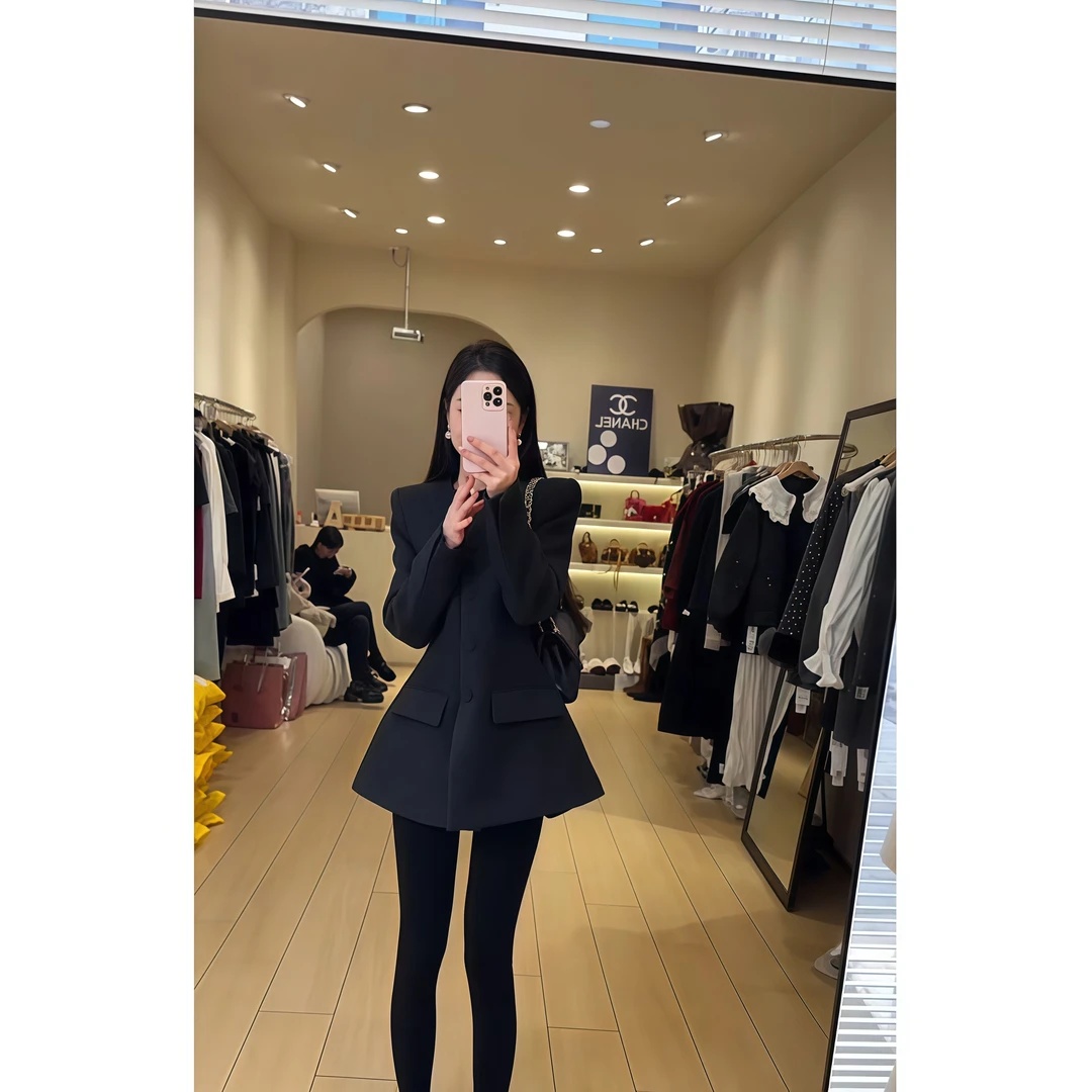 秋冬新款韩系时尚高级感超好看长袖西装外套收腰百搭小众休闲上衣