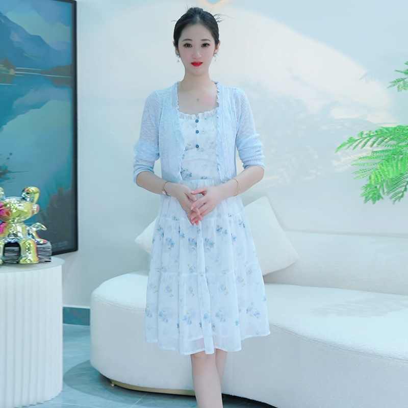 夏季新款女装时尚气质温柔风碎花吊带连衣裙两件套裙子套装3038