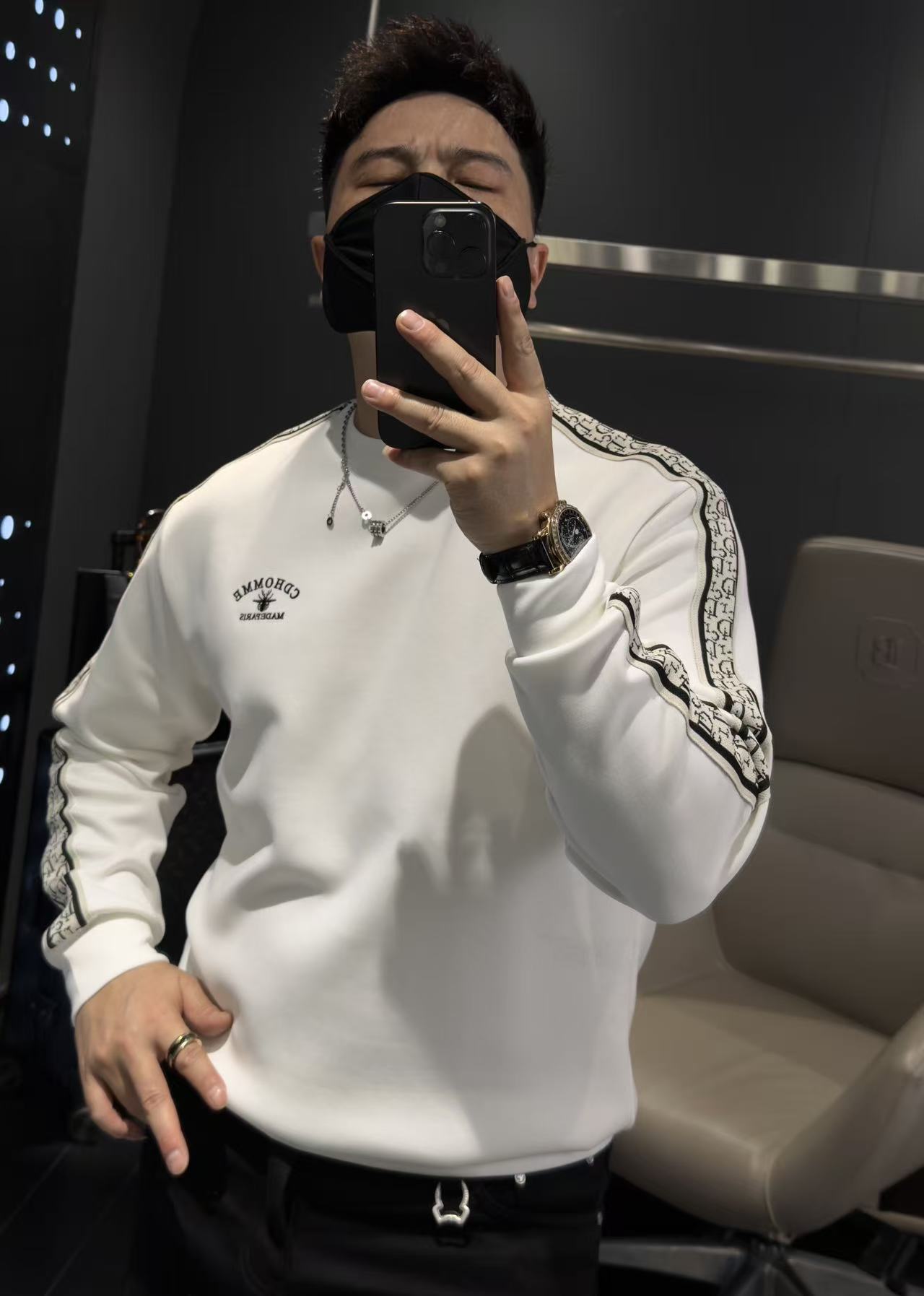 【马哥严选】2025春秋季潮流徽章长袖T恤男士修身弹力休闲男装上衣