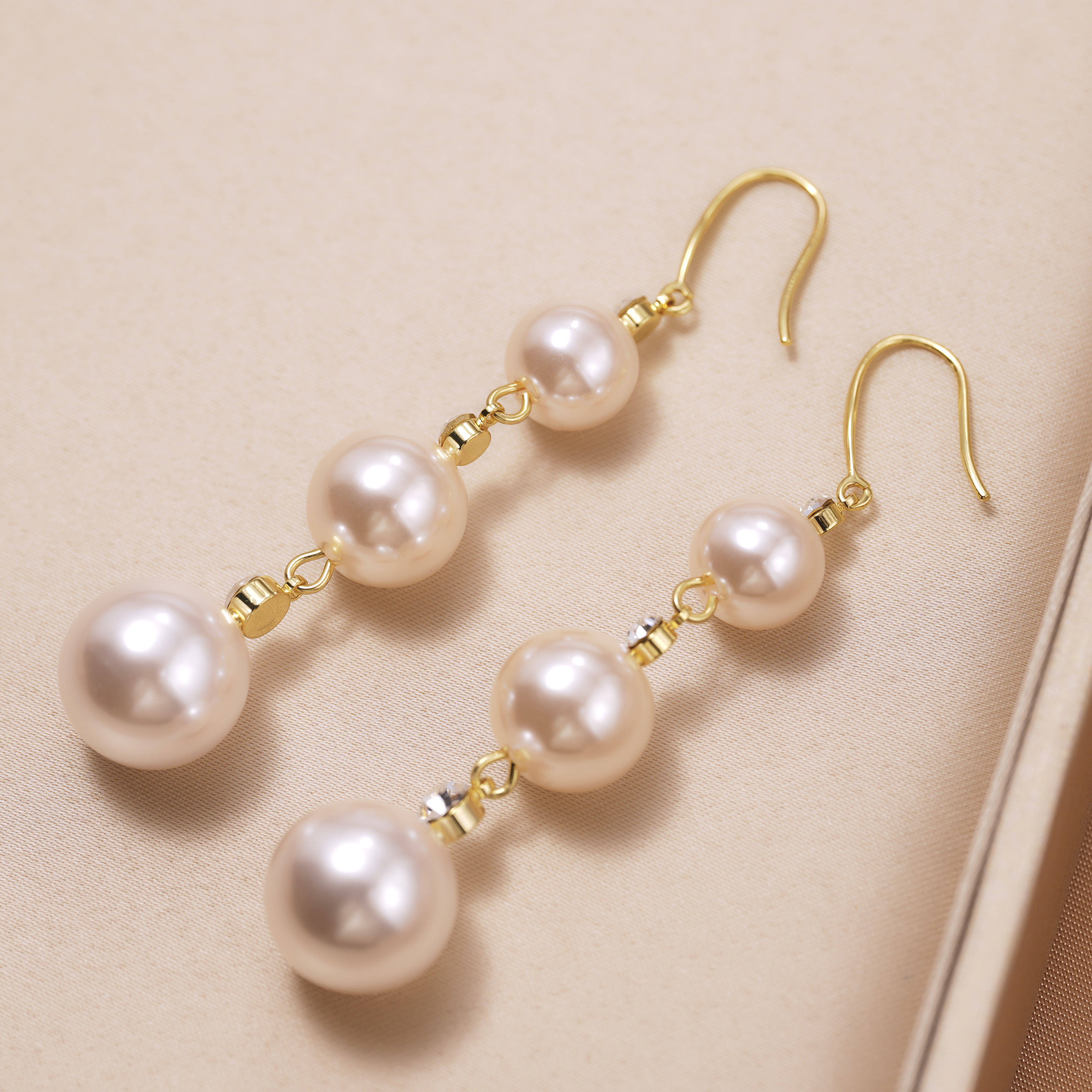 铜合金仿珍珠耳饰 长款显瘦珍珠耳环女小众高级感轻奢时尚耳坠ins