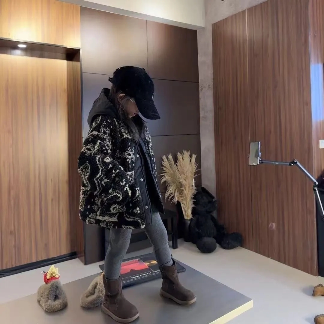 女童冬季复古连帽黑色颗粒羊羔毛外套儿童加厚保暖港风棉衣6-12岁