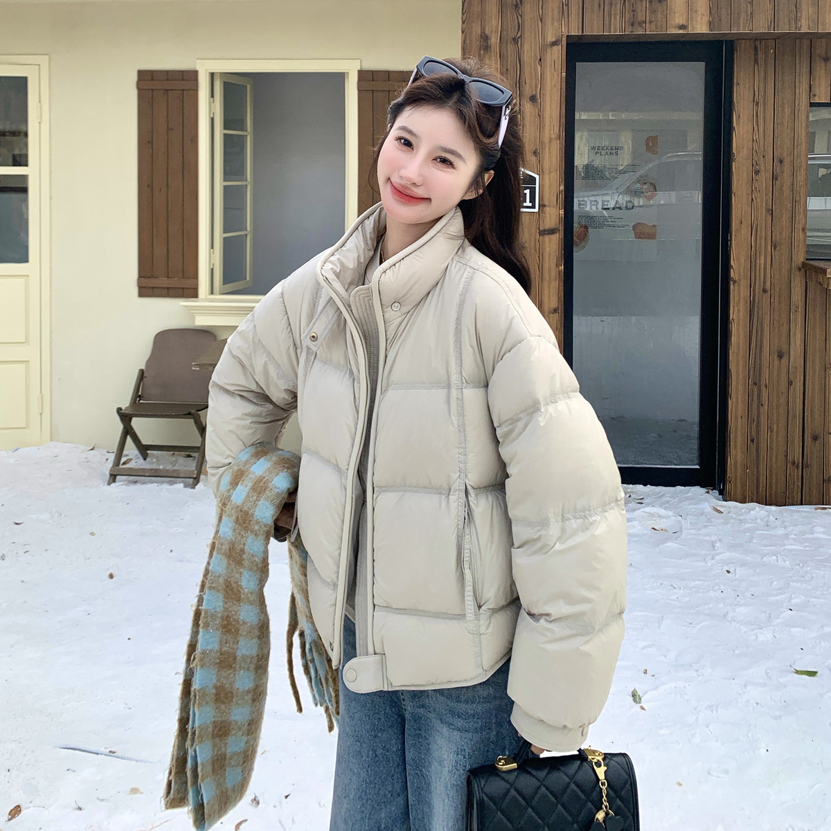 短款羽绒服女2025冬季新款时尚韩版宽松显瘦立领白鸭绒保暖外套潮