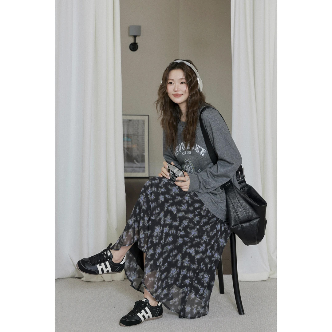 2025秋冬季新款韩系慵懒风休闲假两件拼接连衣裙小众时尚休闲裙子