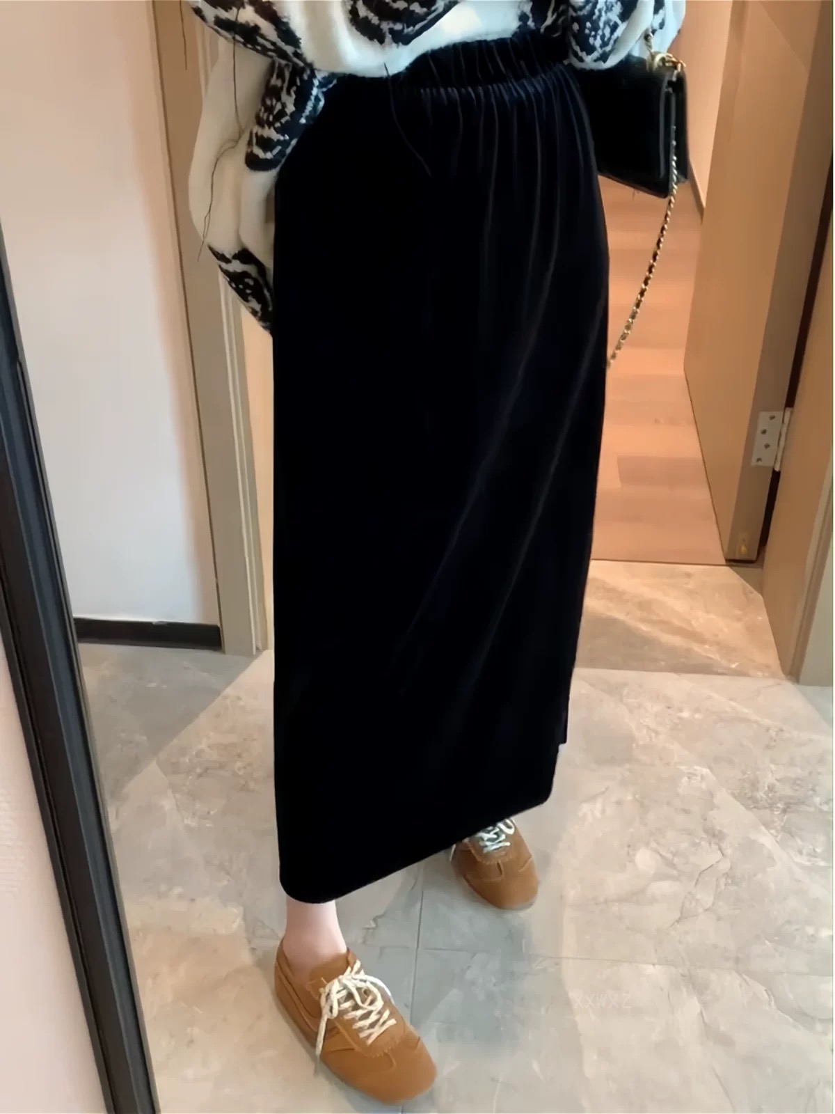 SS25357韩国东大门秋季新款松紧腰丝绒半身裙长款后开叉直筒裙